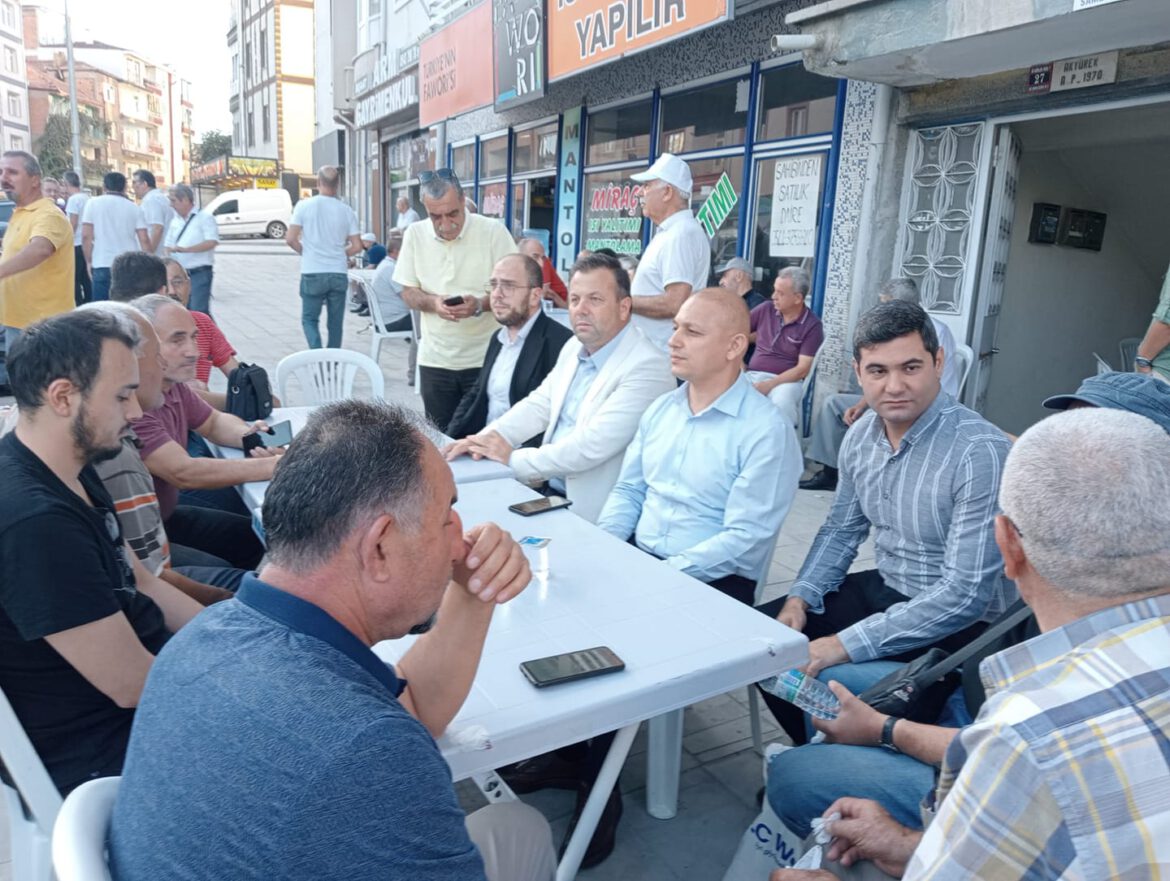 Demet Akyürek'in Rahmetli Babası İçin Taziyede Ziyaretindeyiz